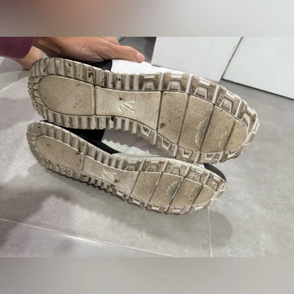 LOUIS VUITTON Run Away Sneaker - Picture 7 of 10